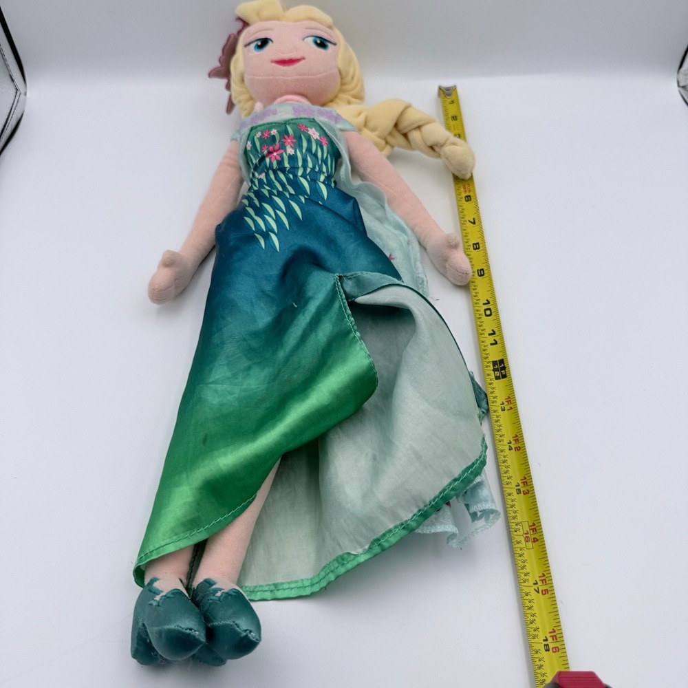 Disney Store Frozen Fever Elsa Plush Doll 18 Inch Green Floral Dress Cape - Picture 7 of 7